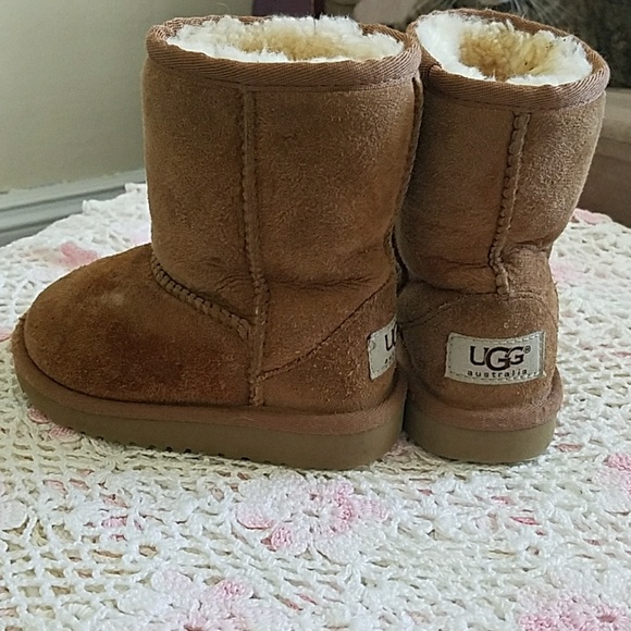 childrens uggs size 3